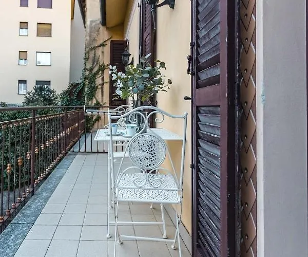 Porto Azzurro Apartman Varenna